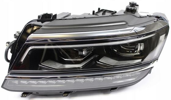 5NB941113E Headlight for VW TIGUAN (AD1, AX1)