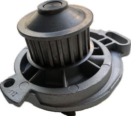 069121004X Engine Parts Water Pump