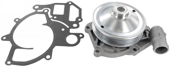 99710601105 Engine Parts Water Pump