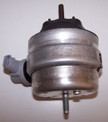8E0199379BF Engine Parts Engine Mount