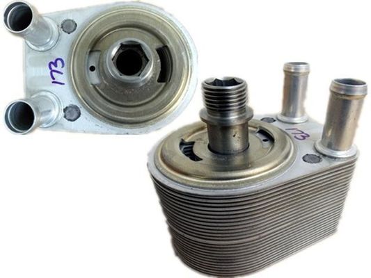 4526544 Engine Parts Oil Cooler