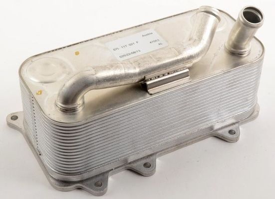 07L117021F Engine Parts Oil Cooler