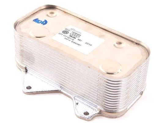 077117021Q Engine Parts Oil Cooler for AUDI A6, VW PHAETON