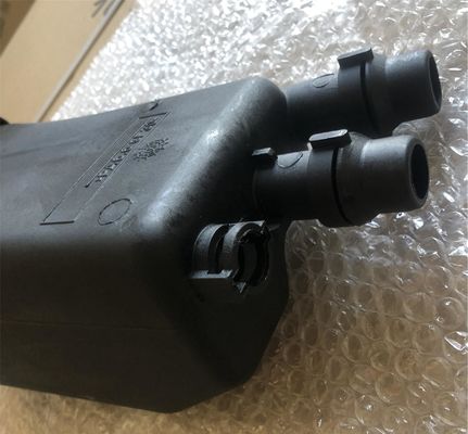 17111436381 Engine Parts Expansion Tank