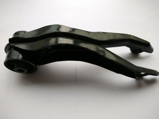 7D0399207B Transmission Parts Transmission Mount