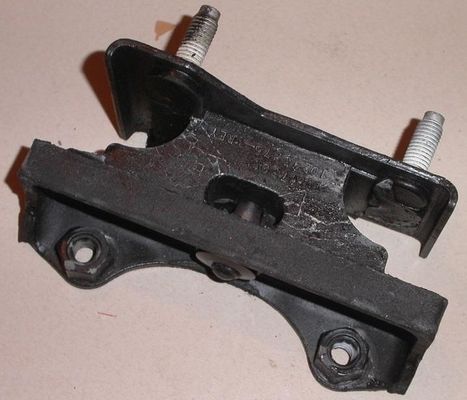 5682515 Transmission Parts Transmission Mount