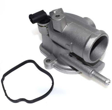 Mercedes Benz 6112000315 Engine Parts Thermostat Assembly 92℃