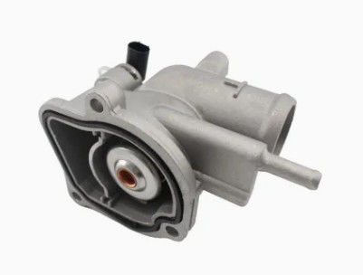 Mercedes Sprinter 6112000215 B Engine Parts Thermostat Assembly 79℃